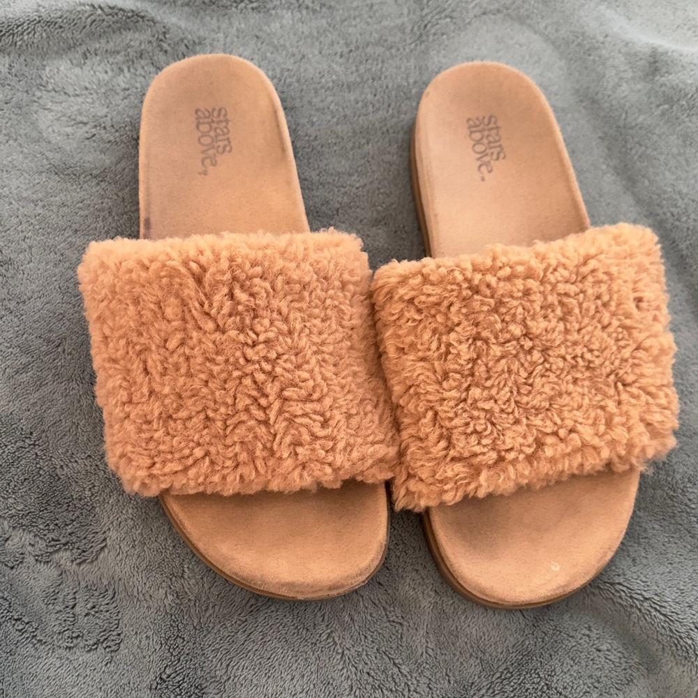 Stars Above Tan Fuzzy Slide Sandals